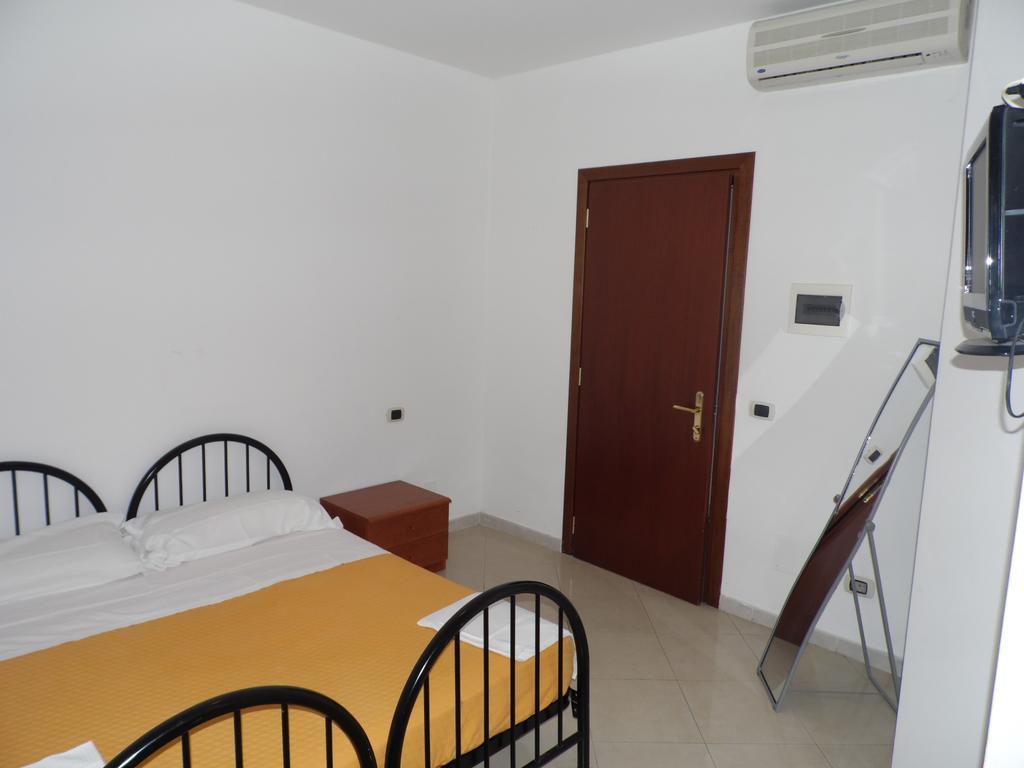 Ai Vecchi Tempi Hotel Frattocchie Kültér fotó